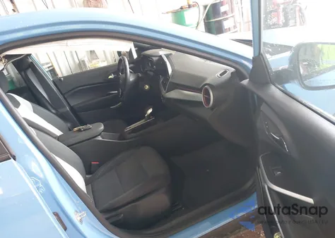 2024 Chevrolet Trax Fwd 1Rs z USA, uszkodzony, nr VIN KL77LGE21RC127020